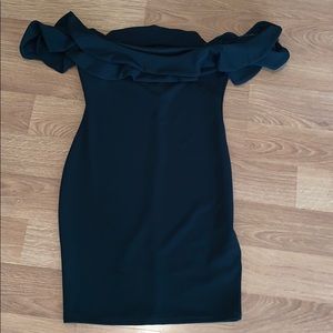Off shoulder ruffle bodycon dress
